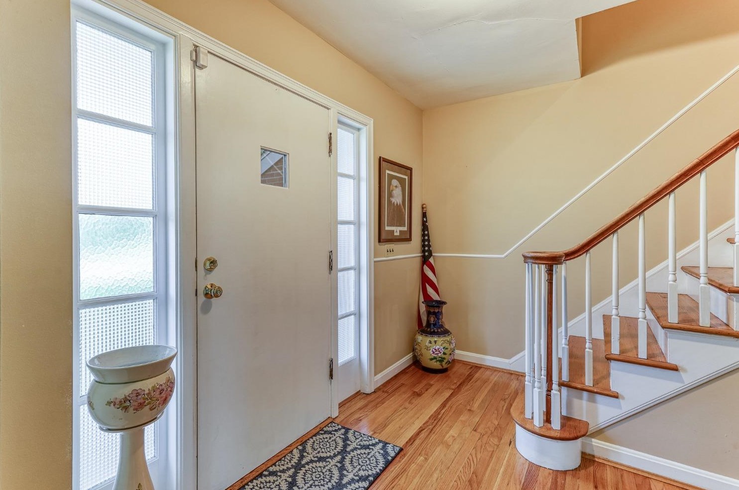 7879 Keller Rd, Cincinnati, OH 45243-1035