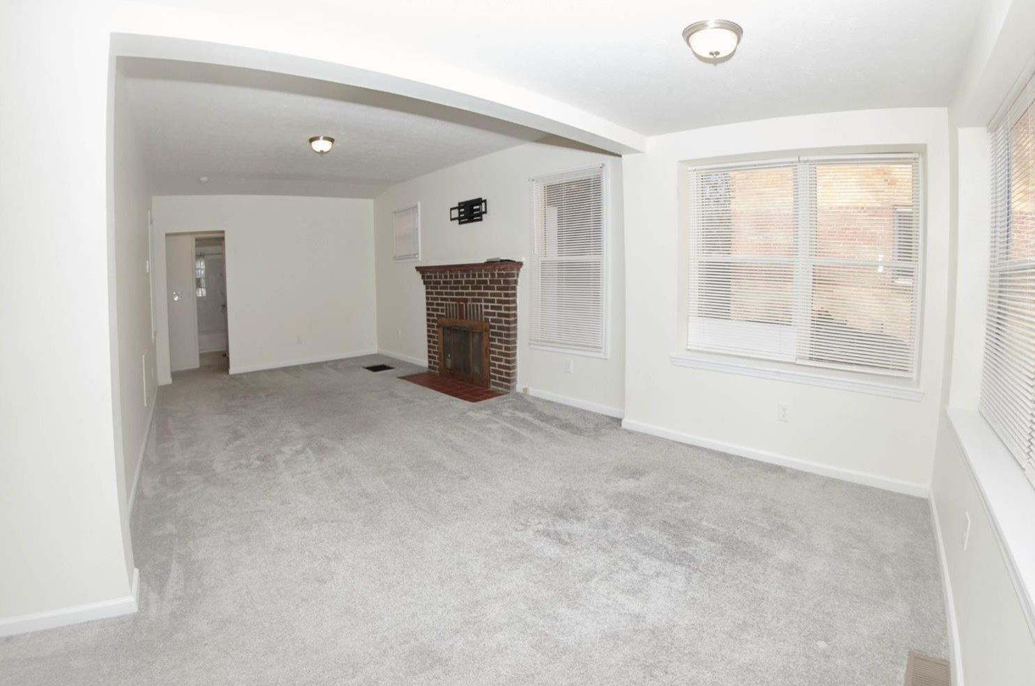 4653 Kirby Ave, Cincinnati, OH 45223-1521