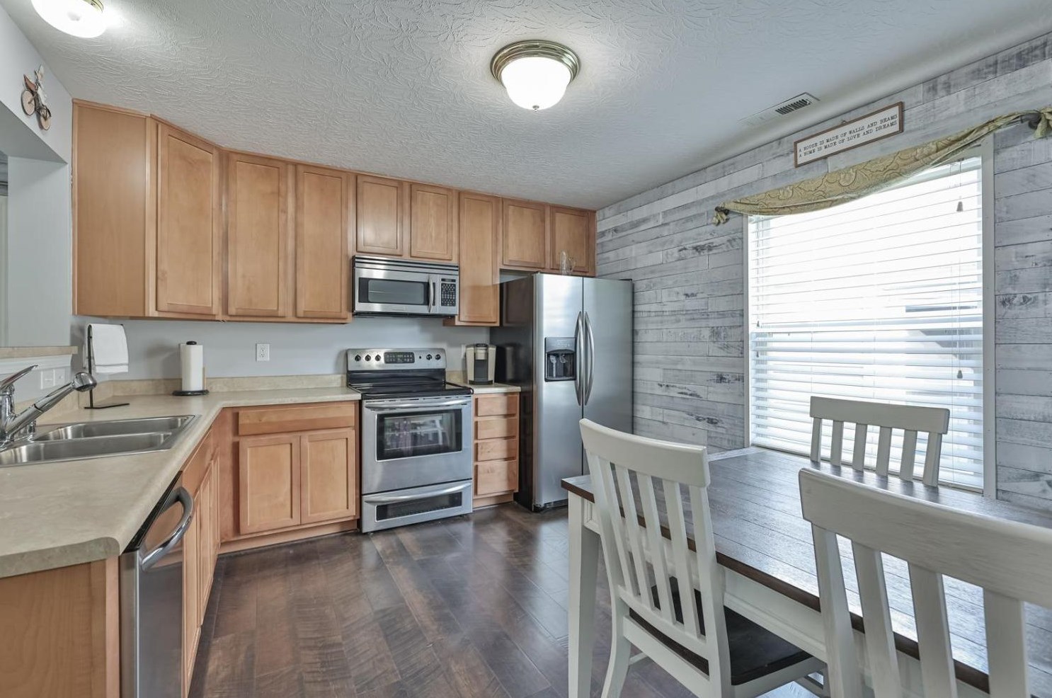 2551 Allegro Ln, Loveland OH 45140-8460 exterior