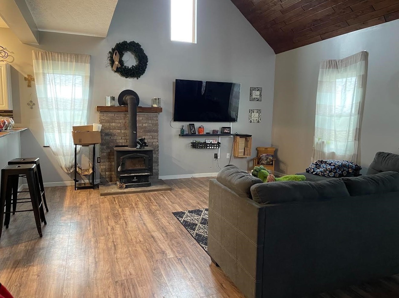 5033 Volk Rd, Cedar Grove, IN 47016-9643