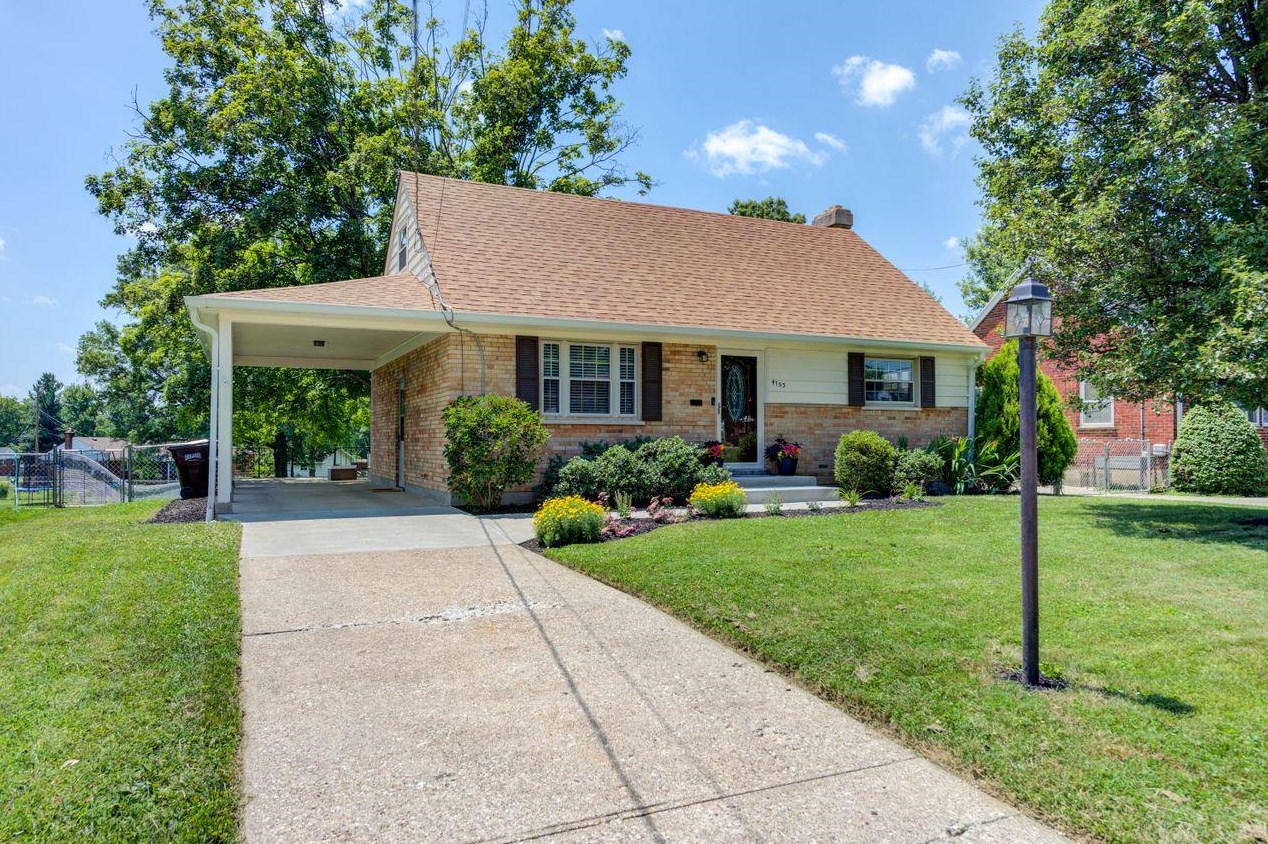 4153 Larchview Dr, Cincinnati, OH 45236-1778