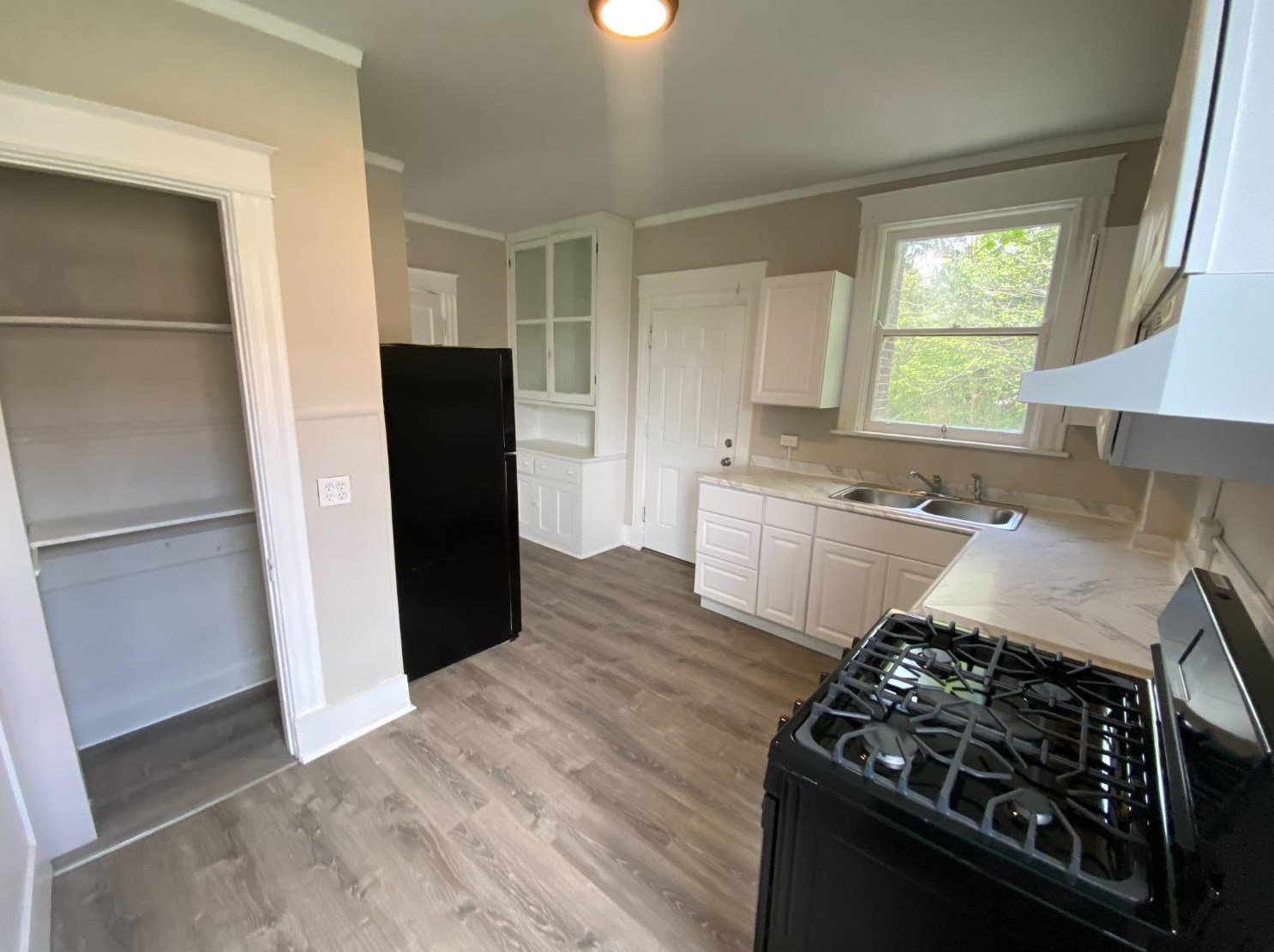 810 Cleveland Ave #1, Cincinnati, OH 45229