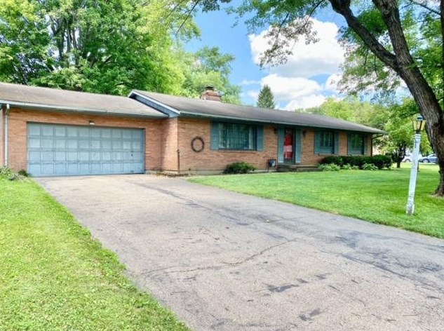 27 Fairy Dr, Hamilton, OH 45013-4411