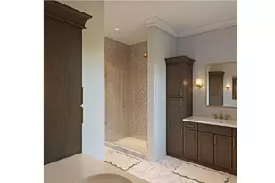4270 Parkview Dr, Blue Ash, OH 45242 - Photo 8
