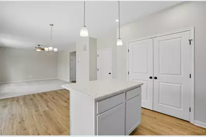 1577 Kilbarron Drive, Maineville, OH 45152 - Photo 8