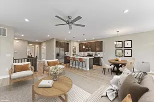 4517 Renaissance Park Dr, Middletown, OH 45005 - Photo 4