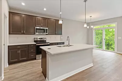 4517 Renaissance Park Drive, Middletown, OH 45005 - Photo 8