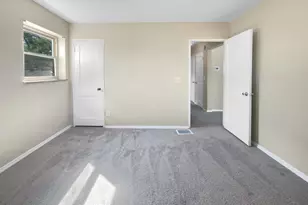 8494 Wexford Ave, Sycamore Township, OH 45236 - Photo 4