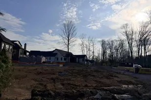 19 Chimney Ridge Dr, Loveland, OH 45140 - Photo 4