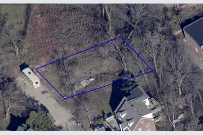 892 Clifton Crest Terrace, Cincinnati, OH 45220 - Photo 12