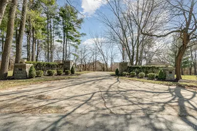 8091 Green Lake Drive, Liberty Township, OH 45044 - Photo 2