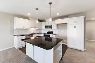 421 Bethpage Way, Turtle Creek Township, OH 45036 - Photo 2