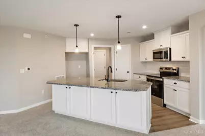 453 Bethpage Way #7-204, Turtle Creek Township, OH 45036 - Photo 2