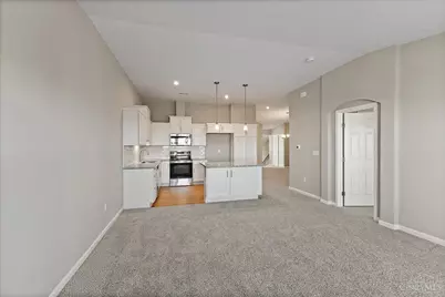 417 Bethpage Way #7-302, Turtle Creek Township, OH 45036 - Photo 10