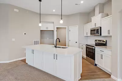 445 Bethpage Way #7-304, Turtle Creek Township, OH 45036 - Photo 4