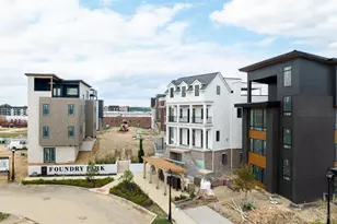 2945 Three Oaks Ln, Cincinnati, OH 45209 - Photo 2