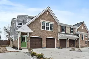 5883 Parkview Ln, Miami Township, OH 45150 - Photo 1