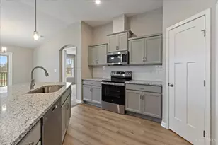 5883 Parkview Ln, Miami Township, OH 45150 - Photo 10