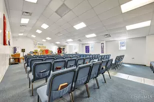 10456 Pippin Rd, Colerain Township, OH 45231 - Photo 12