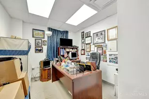 10456 Pippin Rd, Colerain Township, OH 45231 - Photo 18