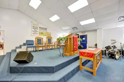 10456 Pippin Road, Colerain Township, OH 45231 - Photo 14