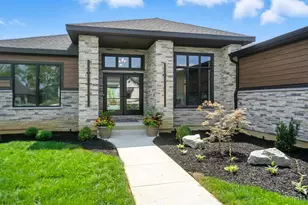 1890 Horseshoe Bend, Washington Twp, OH 45458 - Photo 2