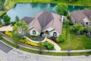219 Chateau Valley Ln, South Lebanon, OH 45065 - Photo 2