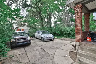 945 Oakland Ave, Cincinnati, OH 45205 - Photo 4