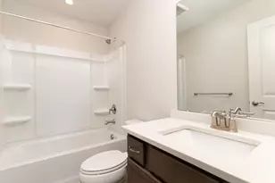 6953 Carlinridge Ln, Green Township, OH 45248 - Photo 32