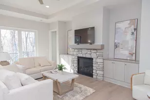 7973 Villas Of Cross Creek, Anderson Township, OH 45255 - Photo 8