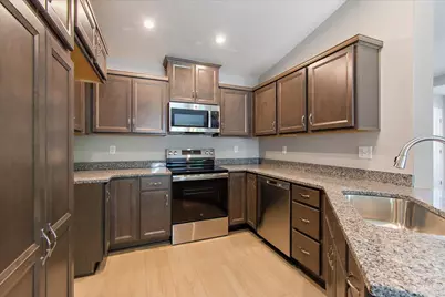 5883 Parkview Lane #90305, Miami Township, OH 45150 - Photo 4
