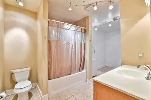 537 Liberty Hl, Cincinnati, OH 45202 - Photo 16