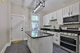 2703 Ashland Ave, Cincinnati, OH 45206 - Photo 8