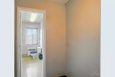 7540 Reading Road, Cincinnati, OH 45237 - Photo 42