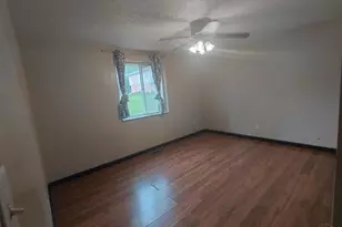 2454 Mustang Dr, Cincinnati, OH 45211 - Photo 8