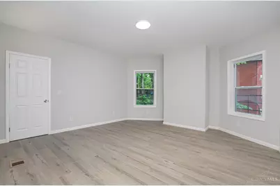 2213 Highland Avenue, Cincinnati, OH 45219 - Photo 24
