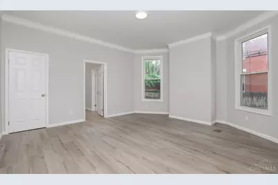 2213 Highland Avenue, Cincinnati, OH 45219 - Photo 18