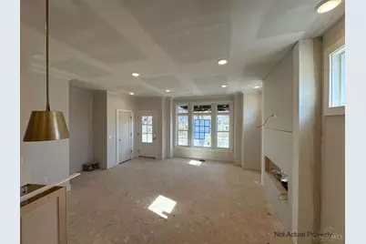 5005 Anderson Place #6, Cincinnati, OH 45227 - Photo 2