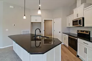 527 Tradition Rdg, Union Township, OH 45245 - Photo 4