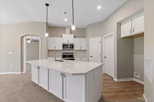 547 Tradition Rdg, Union Township, OH 45245 - Photo 2