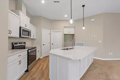 547 Tradition Ridge #81301, Union Township, OH 45245 - Photo 4