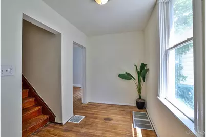 812 Fairbanks Avenue, Cincinnati, OH 45205 - Photo 4