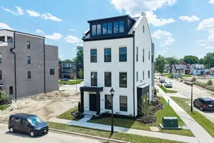 2901 Three Oaks Ln, Cincinnati, OH 45209 - Photo 1