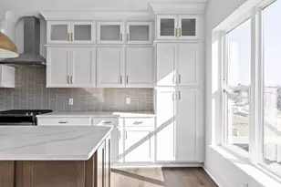 3006 Woodburn Ave, Cincinnati, OH 45206 - Photo 10