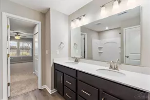 5883 Parkview Ln, Miami Township, OH 45150 - Photo 18