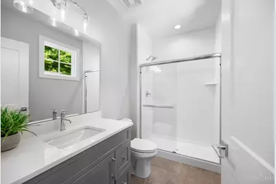 5960 Woodland Lane, Columbia Township, OH 45227 - Photo 22