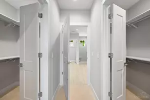 5960 Woodland Ln, Columbia Township, OH 45227 - Photo 16