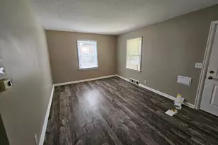 6942 Gloria Dr, Cincinnati, OH 45239 - Photo 4