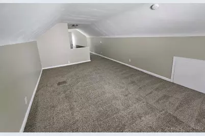 6942 Gloria Drive, Cincinnati, OH 45239 - Photo 12