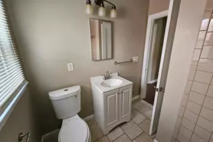 6942 Gloria Dr, Cincinnati, OH 45239 - Photo 10